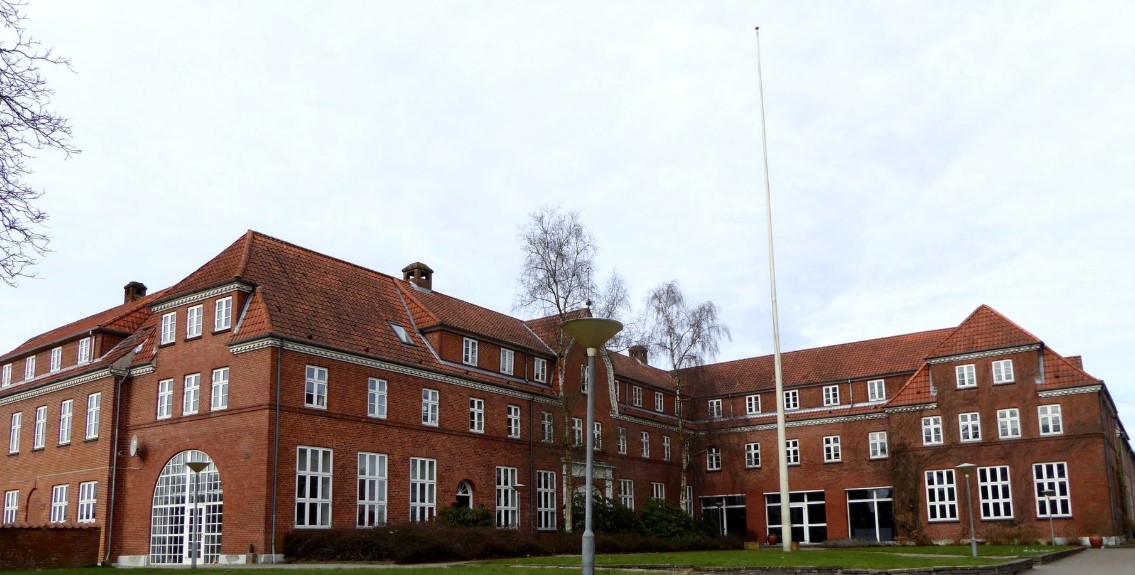 Få dit livs oplevelse på rideefterskole